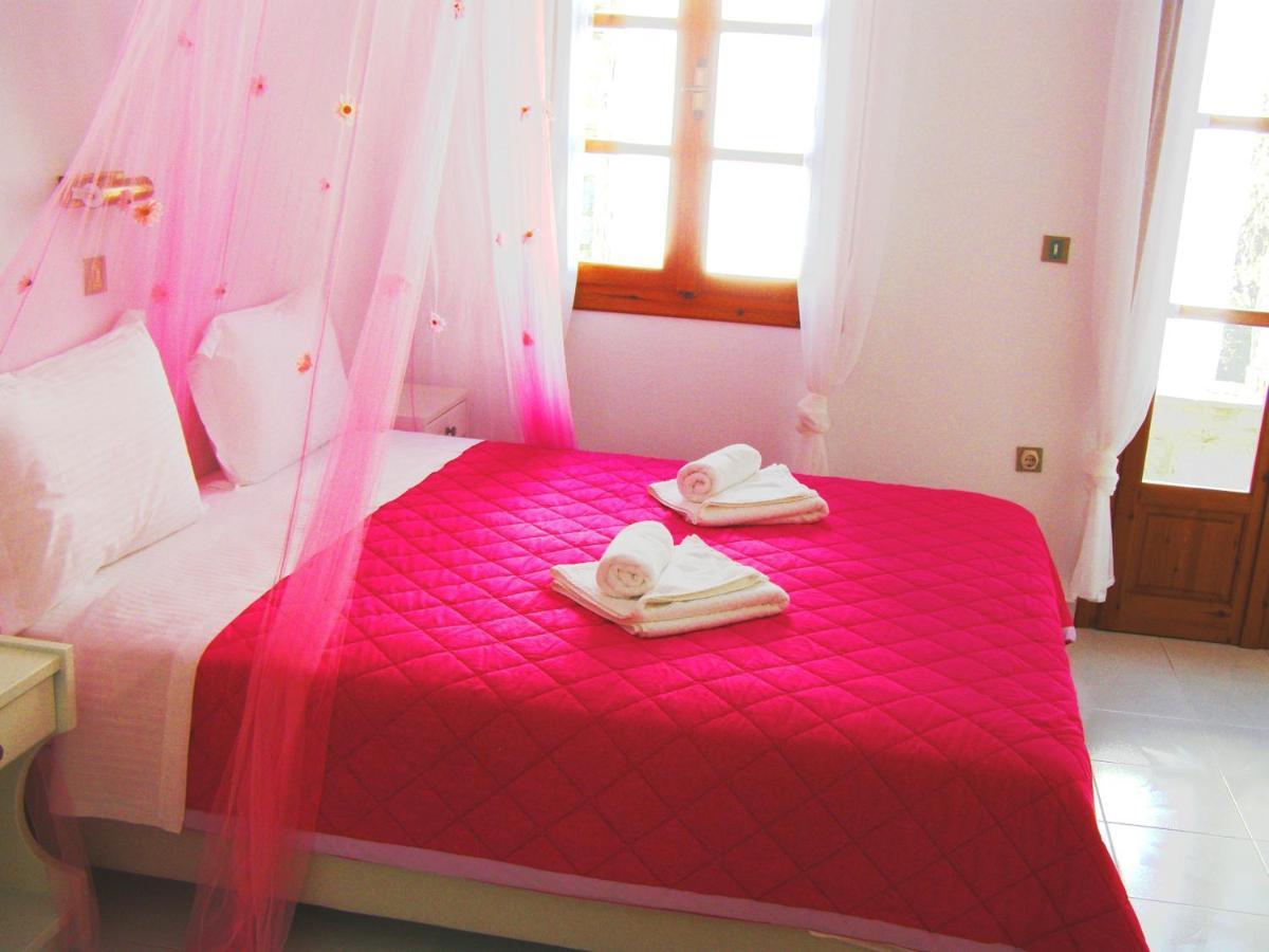 بوسي لِفاذي Elena Studios & Apartments المظهر الخارجي الصورة
